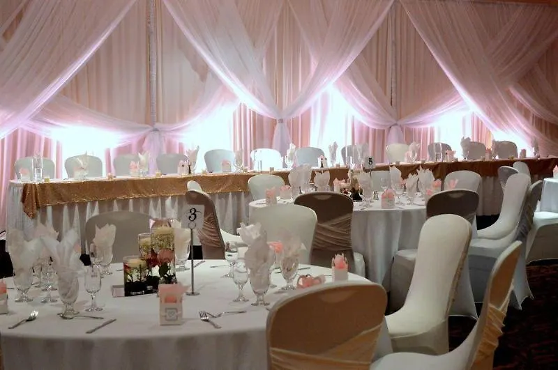 Nisku Inn & Conference Edmonton Airport Hotel